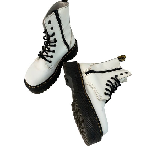 Unisex Dr. Martens Jadon White Leather Platform Boots Size 5 Men / 6 Women - Picture 7 of 11
